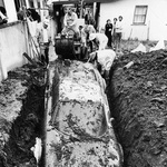 Netko je iskopao grob za neprežaljeni mu Ferrari Dino 246 GTS, ali to nije sve (foto: Jalopik)