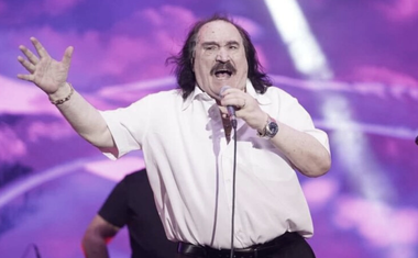 „Moja supruga i ja živimo skromno i pošteno!“ Legendarni hrvatski pjevač komentirao je glasine da živi od mirovine od 420 eura