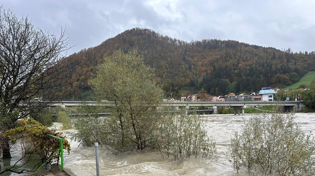 Drava se je razlila i može poplaviti! (I druge rijeke se izlijevaju)