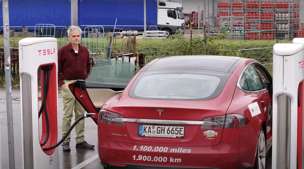 U 9 godina prešao na struju 1,9 milijuna km!!! Kako je živjeti s Tesla Modelom S s najvećom kilometražom na svijetu?