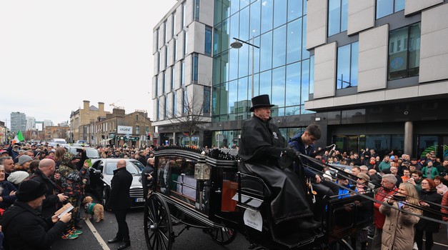 Udovica Shane MacGowana otkrila je najveću molbu svog supruga Johnnyju Deppu na sprovodu u Dublinu