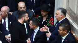 Unio mu se pogledom u facu!!! Tango smrti mađarskog i ukrajinskog predsjednika u Argentini! Zelenski i Orbán oči u oči na inauguraciji Javiera Mileija