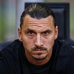 VIDEO: Zlatan impresionira mišićima i nogometnim umijećem na plaži, a jeste li već vidjeli njegovu ženu?! (Ona ima 53 godine!) (foto: Zlatan Ibrahimović / Instagram)