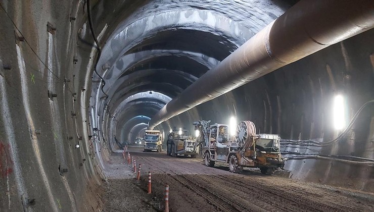 Od danas tunel Karavanka ima i drugu cijev, 7,5 godina nakon početka bušenja s austrijske strane "prehod" je otvoren za sva vozila!!!