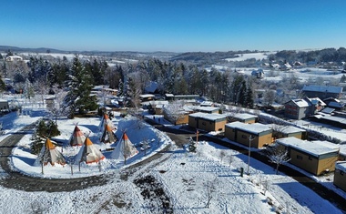 Snijeg, skliske ceste i nesreće usporavaju promet diljem Hrvatske