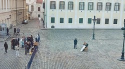 Možemosi na aparatima! Građani ih potpuno ignorirali, nije ih zajedno na prostestu s novinarima bilo više od 50!