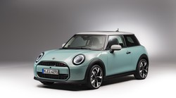 Ne brinite, novi MINI Cooper također dolazi s benzinskim motorima