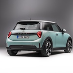 Ne brinite, novi MINI Cooper također dolazi s benzinskim motorima (foto: MINI)