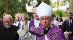 Papa je prihvatio ostavku nadbiskupa koji je navodno prikrivao seksualno zlostavljanje