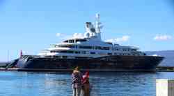 U Rijeci ploveći luksuz vrijedan gotovo 300 milijuna eura. Vlasnik je Al Thani, bivši premijer Katara i vlasnik nogometnog kluba Paris Saint Germain.  (VIDEO)