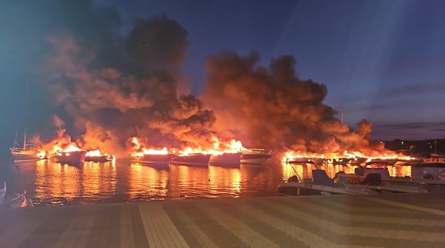 Dramatične scene požara u medulinskoj marini - što to znači za vlasnike plovila?