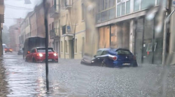 Nevrijeme na nebu, drama na tlu: više od 200 poziva za pomoć, automobili pod vodom, uočen čak i tornado!