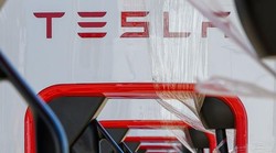 Gotovo polovica vlasnika električnih vozila razmišlja o prelasku na automobile s klasičnim motorom, koji je glavni razlog?