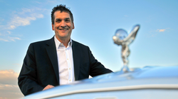 Poznati dizajner i 007 automobila ubijen je u svom domu. Što bi mogao biti razlog?