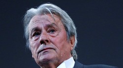 Adieu Alain! Sin mesara radio je i kao portir i konobar, bio je u ratu u Indokini, volio je ljubav svog života Romy Schneider, no prevario ju je i skupo je platio svoj grijeh