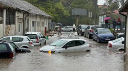 Veći dio Dalmacije je pod vodom, strašno je u Dubrovniku, Zadru, Makarskoj...: "Ne izlazite iz kuća!" (FOTO i VIDEO)