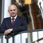 Zekanović & Co. "smaknuli" Kolakušića - HDZ od danas ima "neprijatelja" manje u Saboru - nekad su kupovali žetončiće danas do vlasti i eliminacijom protivnika (foto: Marc Dossman / EU Parliament)