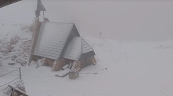 Idila! Slovenija danas: pao prvi snijeg, očekuje se više od ... (VIDEO)