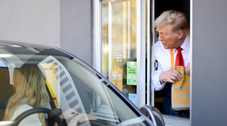Donald Trump postao Donald McDonald: Sve za glasove, pa makar se i nasmijao (VIDEO)