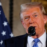 FILE PHOTO: U.S. President-elect Donald Trump delivers remarks at Mar-a-Lago in Palm Beach, Florida, U.S., December 16, 2024. REUTERS/Brian Snyder/File Photo Photo: BRIAN SNYDER/REUTERS (foto: BRIAN SNYDER/REUTERS)