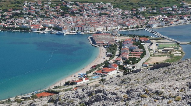 Mobilne kućice novi su (ne)legalni hit na Jadranskoj obali - niču kao gljive poput kiše i na poljoprivrednom zemljištu
