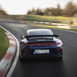 Najbrži auto s ručnim mjenjačem pobijedio i svoju "automatsku" verziju na Nürburgringu (VIDEO) (foto: Porsche)