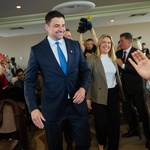 Zagrepčanci ujedinjeni protiv niškorisnih! Možemo na aparatima - ZAGREB UNITED, HOLLYWOOD od političkog predstavljanja (foto: Start)