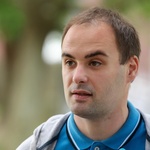 22.5.2021., Zagreb - Konferencija za medije Možemo!/Zagreb je naš! na kojoj su predstavili program za sport s fokusom na ulaganje u razvoj rekreativnog, skolskog, sveucilisnog i amaterskog sporta te na uspostavljanje pravednog i financijski odgovornog sustava profesionalnog sporta u Gradu Zagrebu. Nakon konferencije druzili su se s gradjanima Stenjevca. Goran Djulic, koordinator grupe za sport. rPhoto: Goran Stanzl/PIXSELL (foto: luka stanzl / pixell)