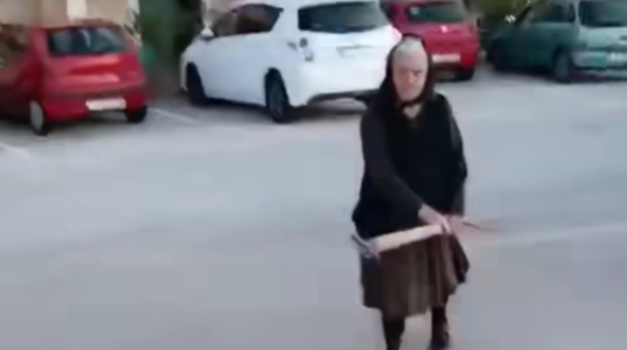 Starica ulovila hobotnicu u Jadranskom  moru, a ono što je uslijedilo zapanjilo je sve: preplivala je morem... (VIDEO)
