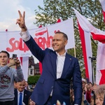 Pravo i pravda na krilima bivšeg boksača i povjesničara srušili snove Ursule von der Layen i Donalda Tuska. Kakva samo drama u Poljskoj u izbornoj noći, sve do 1 iza ponoći slavio je globalist (foto: Karol Nawrocki / Karol Nawrocki  facebook)