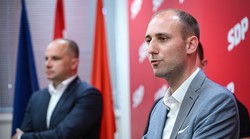 Zahvaljujući i njemu SDP je ostao junior-partner "Možemo!"" - cinkaroš kolegica i kolega svakom predsjedniku stranke