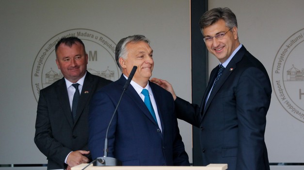 28.11.2019., Osijek - Otvorenje ucenickog doma u sklopu Prosvjetno-kulturnog centra Madjara u Osijeku. Predsjednik Vlade Madjarske Viktor Orban, predsjednik Vlade RH Andrej Plenkovic Photo: Dubravka Petric/PIXSELL