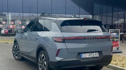 Snažan udar munje i na samog Lava, ili kako je Opel onako tiho i neprimjetno preskočio Peugeot - sve naoko isto kod brata blizanaca, no tako različito