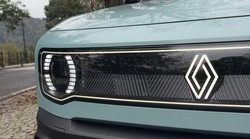 Veliki come back Malog diva! Kratak je samo na papiru, duži čak 22 cm od Renaulta 5!