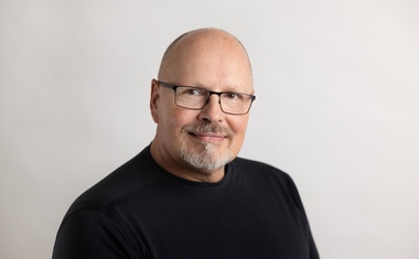 United Group, vodeći medijski gigant u regiji imenovao je dr. Kim Kyllesbech Larsena za glavnog direktora za tehnologiju i informacijske sustave (CTIO), s početkom rada od 1. studenog 2025.