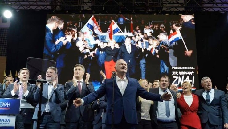 Svo vrijeme vikao je: - "Drž'te lopove!" Hadezovac koji je bio zadužen za spriječavanje korupcije