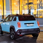 Nekad je bio 100 % funkcionalan, sad je 100 % fensi! Zima je ozbiljan stres za električni pogon! Cijena? Od 30.990 na više, no uz poticaje ide i za 21.990 eura!!! Šteta što ide samo na struju