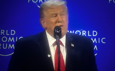 - Želimo Grenland! Volim Europu, ali ne ide u pravom smjeru!  Jeste li vidjeli vjetroelektrane u Kini? Naravno da ne! Pogledajte samo Njemačku