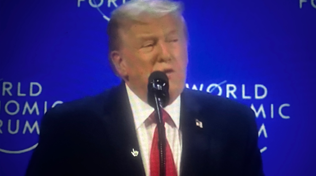 - Želimo Grenland! Volim Europu, ali ne ide u pravom smjeru!  Jeste li vidjeli vjetroelektrane u Kini? Naravno da ne! Pogledajte samo Njemačku