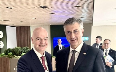 Pljunuo je usred Davosa na cijeli hrvatski narod, na našu patnju, ratna razaranja, na branitelje koji su prolijevali krv dok je on ispaljivao jedino gluposti i košarkašku loptu