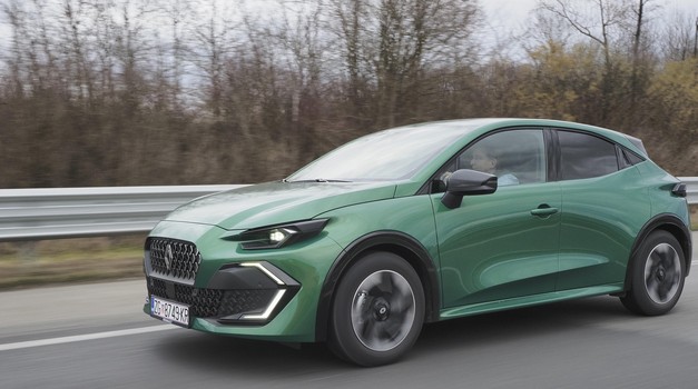 Tako velike promjene u nekad tako malom autu! Od običnog mališana do superminija u novoj, šestoj generaciji! To je auto o kojem valja razmišljati, a i početna cijena od 20.490 eura je posve fer