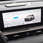 Pravi komad auta za 23.990 eura, a ima 4,4 metra, sistemsku snagu od 224 konja, 5 EURO NCAP zvjezdica, 7 godina jamstva, a sve to i za 20 % manje novca od ljutog konkurenta, od Toyote C-HR Hybrid (foto: Matjaž Gregorič)