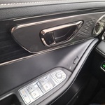 Pravi komad auta za 23.990 eura, a ima 4,4 metra, sistemsku snagu od 224 konja, 5 EURO NCAP zvjezdica, 7 godina jamstva, a sve to i za 20 % manje novca od ljutog konkurenta, od Toyote C-HR Hybrid (foto: Matjaž Gregorič)