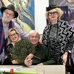 Svijet poznatih i uglednih na izložbi slavnih! Slikar i spisateljica ljubav gledaju na posve drugi način - zablude i manipulacijie nemaju mjesta u srcima - oni su ih raskrinkali, svaki na svoj način (foto: Tina Miholić/Start)