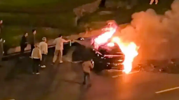 Još jedna smrt jer se vrata nisu mogla otvoriti! Epilog incidenta s Xiaomijem, poznato je zašto je vozač poginuo u zapaljenom automobilu