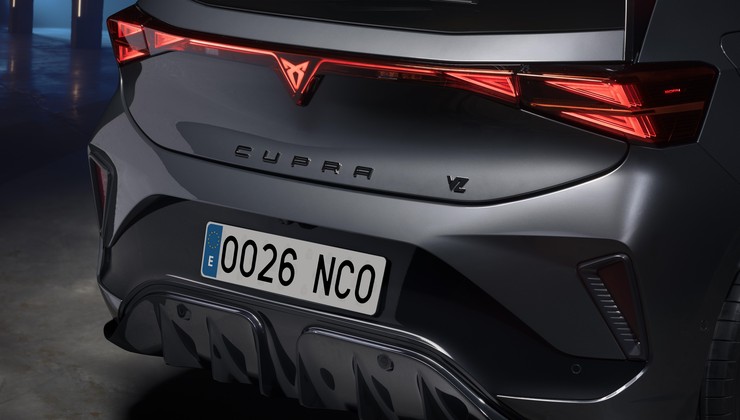 Rođen da bude rođen, CUPRA Born - novo "rođenje" prvog električnog automobila marke Cupra