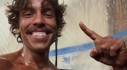 Terminatorov sin osvojio prvo zlato, ali još uvijek nije dostigao slavnog oca, ne pada jabuka daleko od stabla