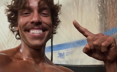 Terminatorov sin osvojio prvo zlato, ali još uvijek nije dostigao slavnog oca, ne pada jabuka daleko od stabla