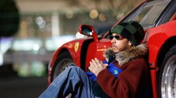 Lewis Hamilton izveo je pravi "tokijski drift" s kultnim automobilom. Na suvozačevom sjedalu... (VIDEO)