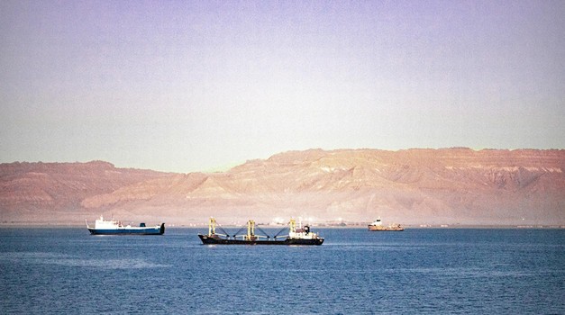 Trump najavio da će američka mornarica „očistiti“ Hormuški tjesnac